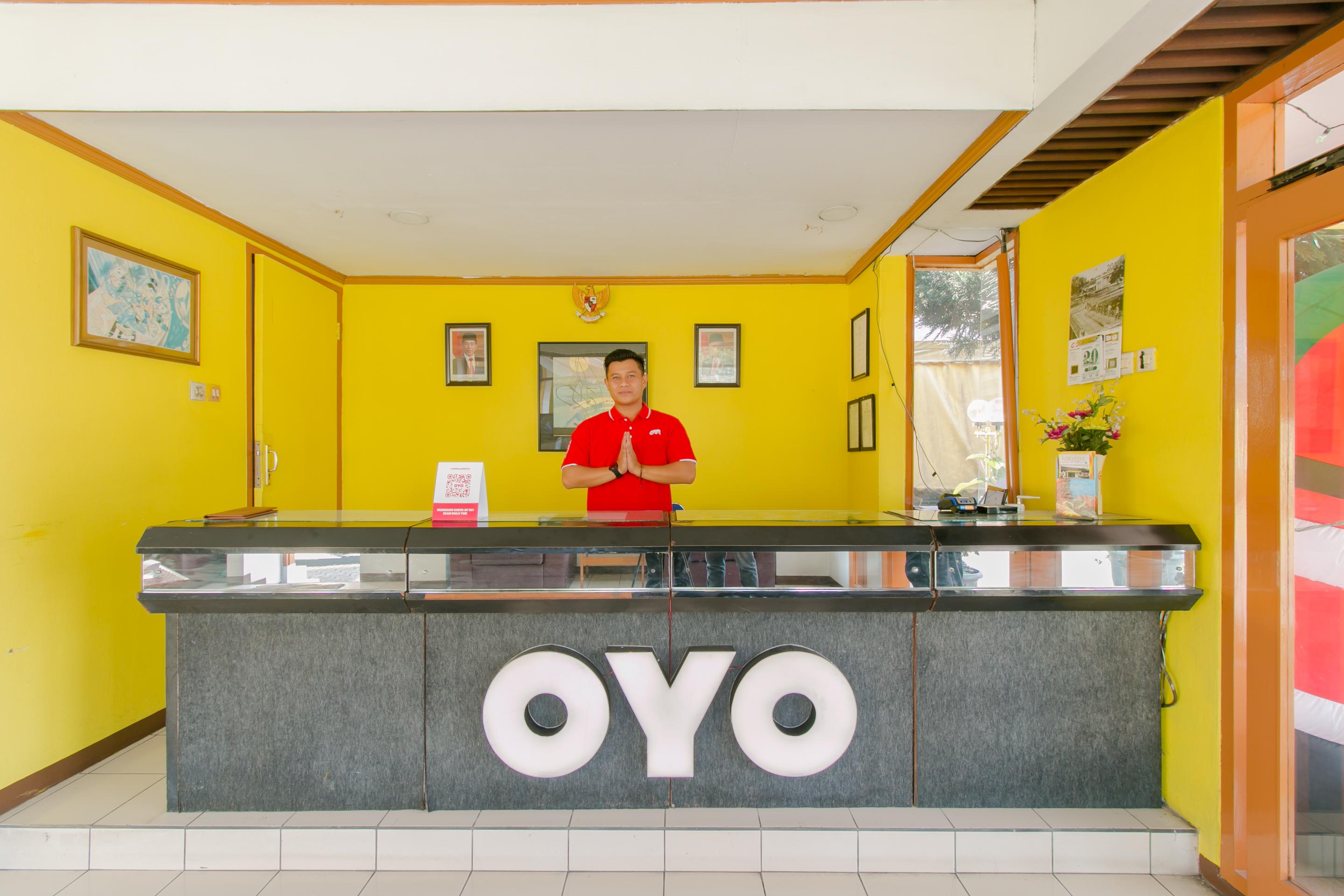Oyo 1996 Koneng Hotel Cibodas Esterno foto